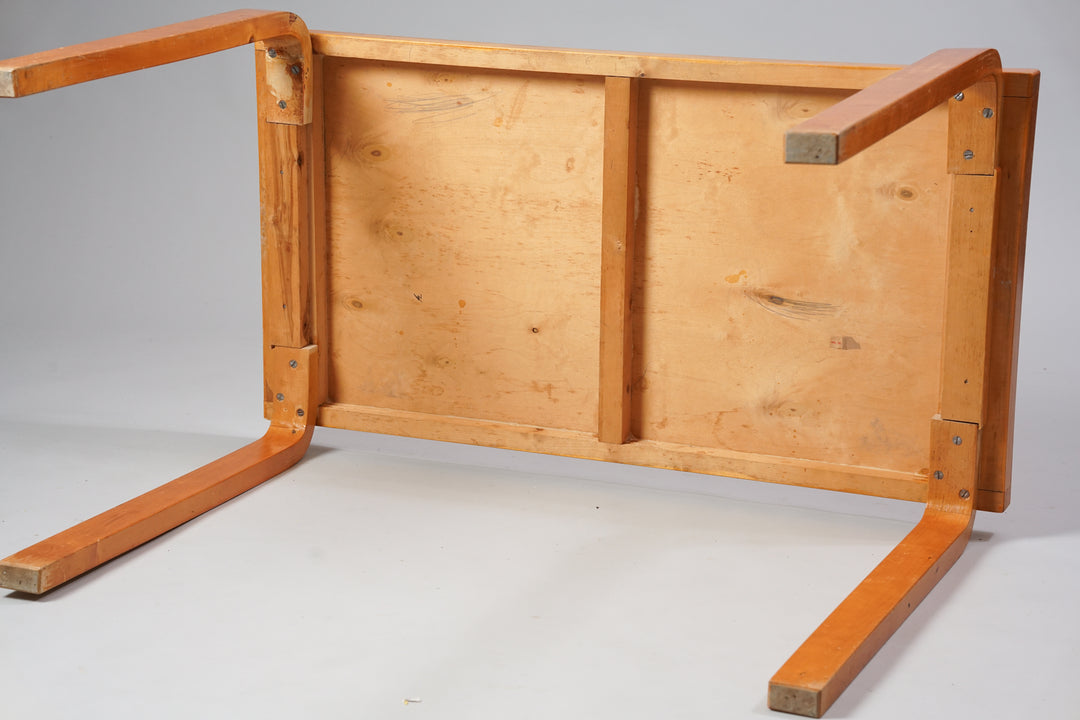 Table, Alvar Aalto, Oy Huonekalu- ja Rakennustyötehdas AB, 1930/1940s