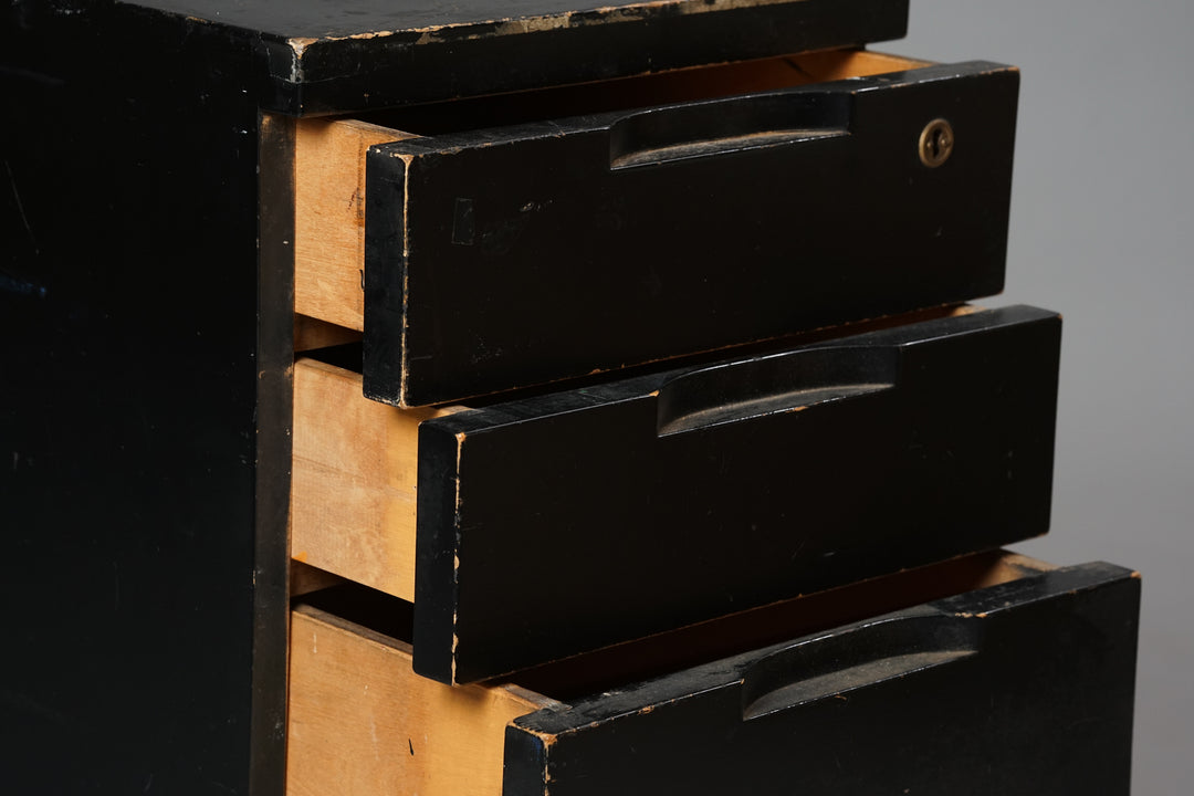 Model HB96 chest of drawers, Alvar Aalto, Oy Huonekalu- ja Rakennustyötehdas AB, 1930/1940s
