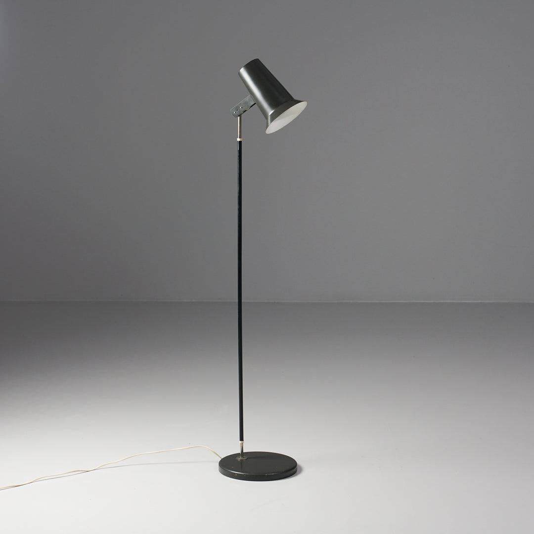 Rare model 30-040 floor light, Yki Nummi, Orno, 1960/1970s