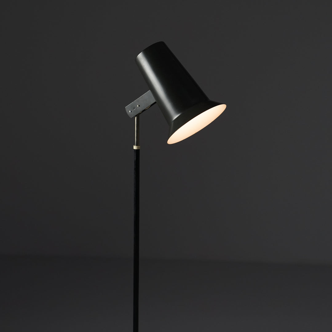 Rare model 30-040 floor light, Yki Nummi, Orno, 1960/1970s