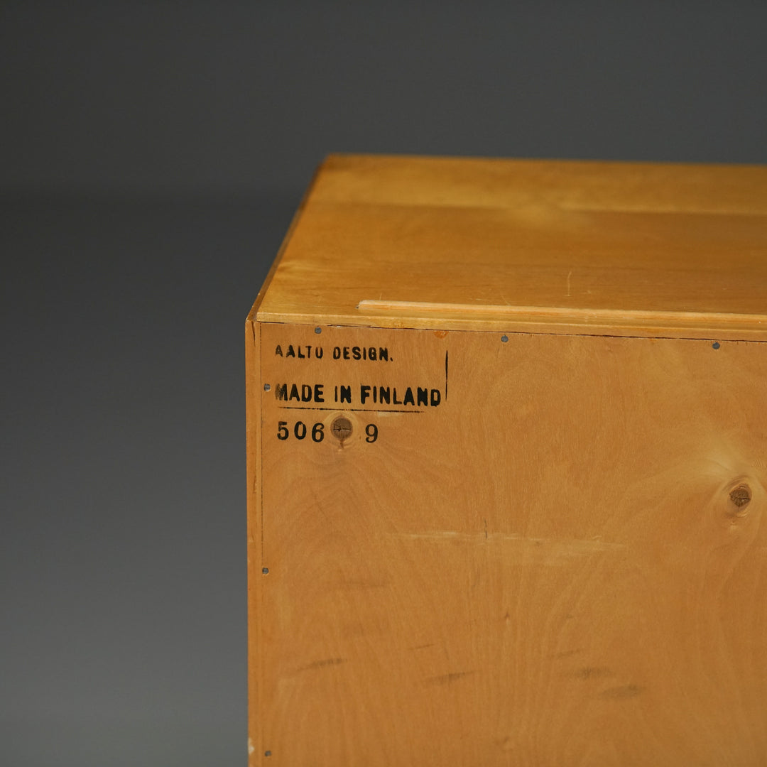 Rare model 506 stackable shelving unit, Aino Aalto, Oy Huonekalu- ja Rakennustyötehdas Ab, 1930s