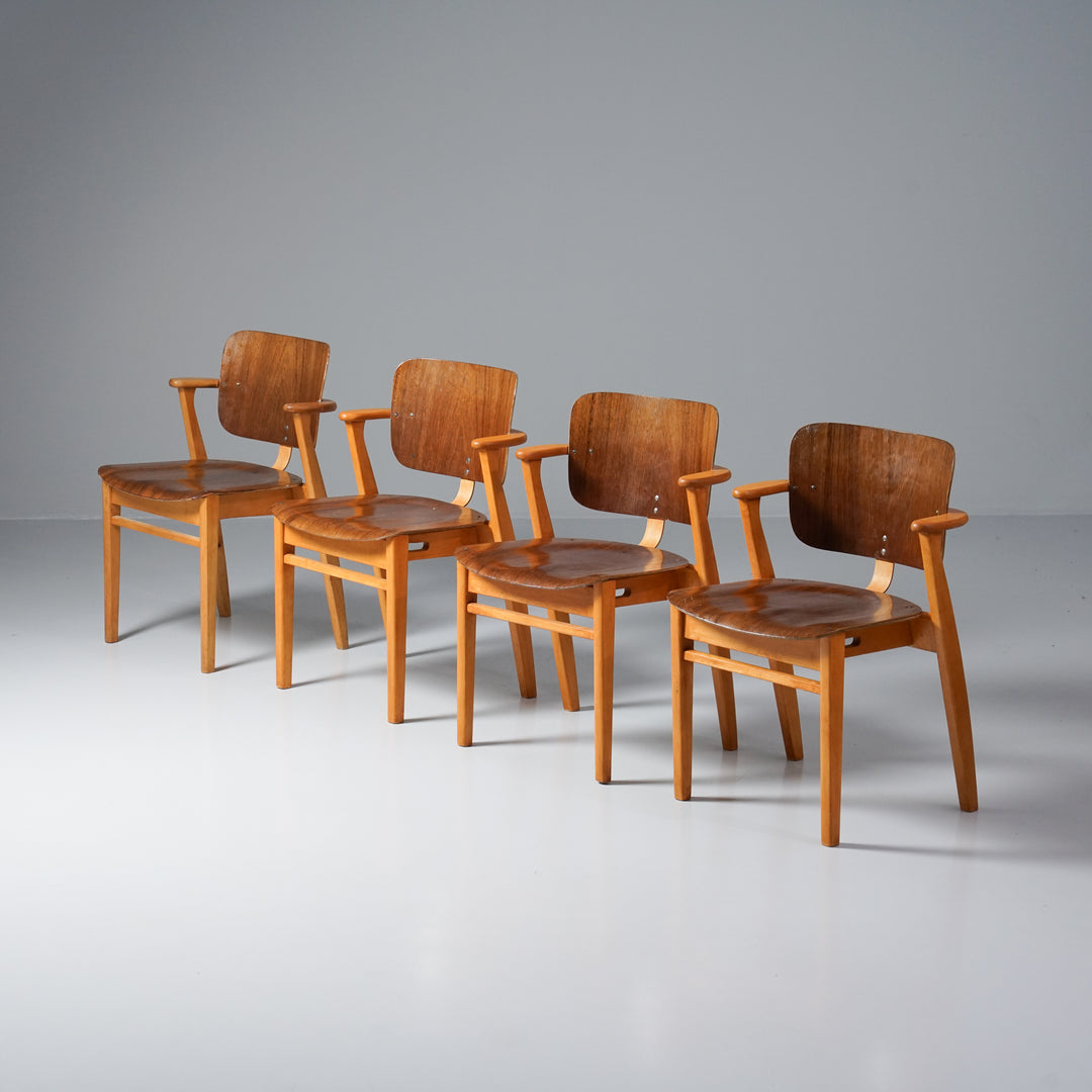 Model Domus chairs (4 pieces), Ilmari Tapiovaara, 1950s