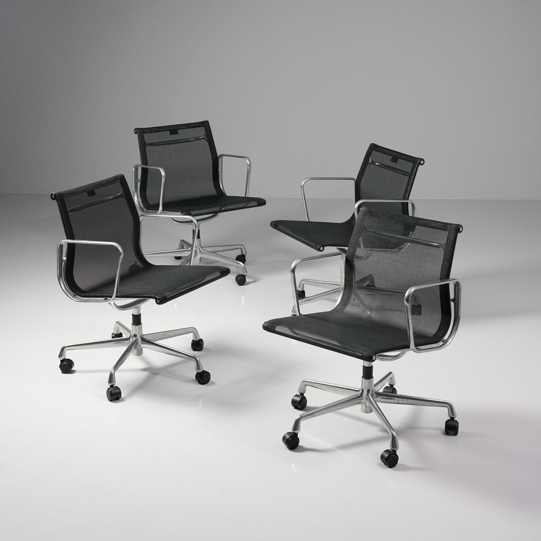 Model EA108 office chair with five-pointed-leg (22 pieces), Charles & Ray Eames, Vitra, Early 2000s