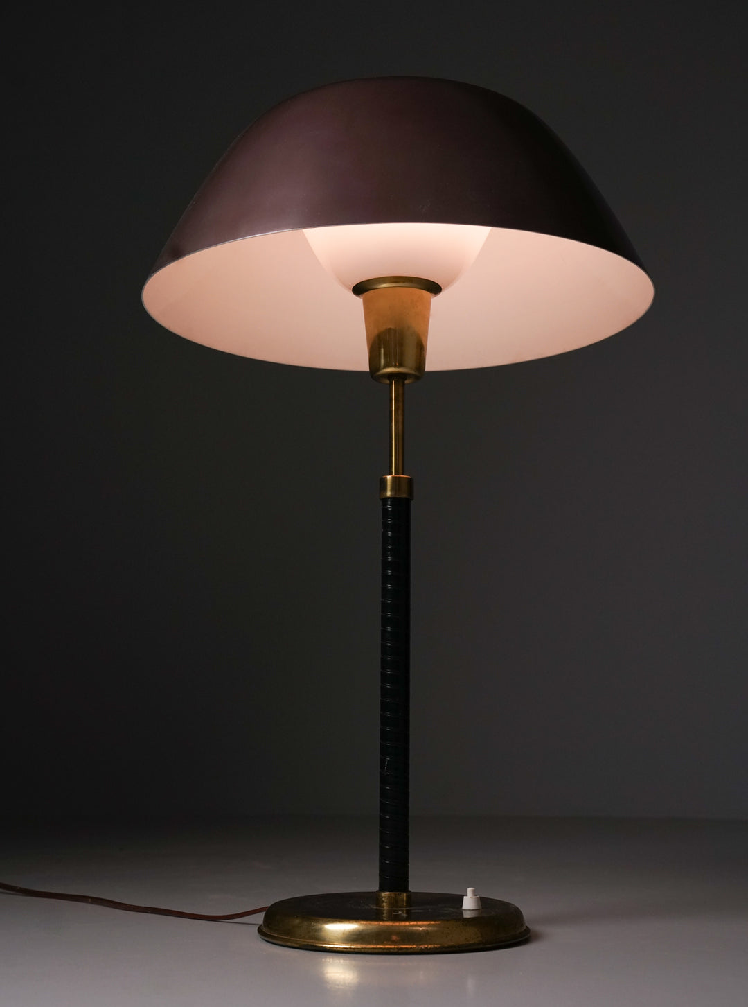 Rare model Ihanne table lamp, Lisa Johansson-Pape, Orno, 1950s