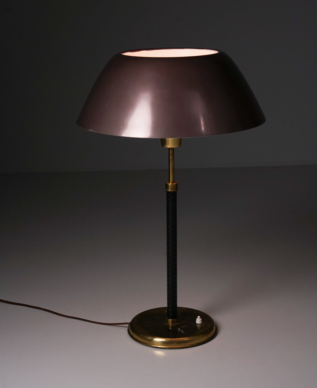 Rare model Ihanne table lamp, Lisa Johansson-Pape, Orno, 1950s