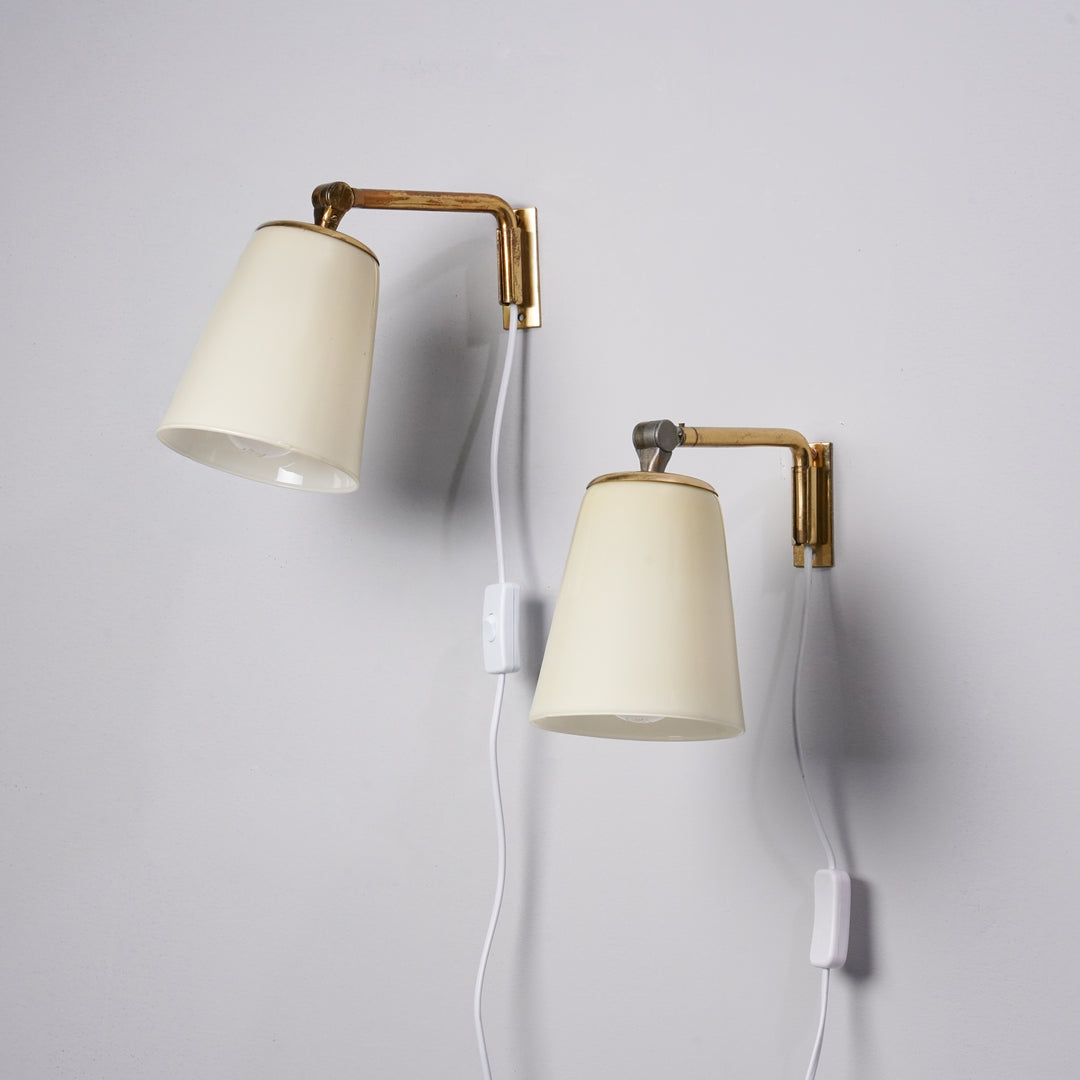 Pair of model 50-082 wall lights, Lisa Johansson-Pape, Orno, 1950s