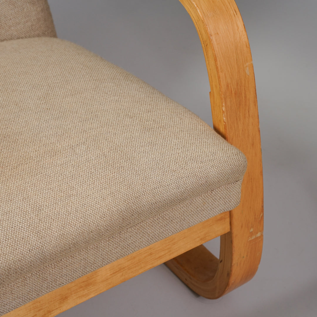 Pair of Model 401 armchairs, Alvar Aalto, Oy Huonekalu- ja Rakennustyötehdas Ab, 1940/1950s